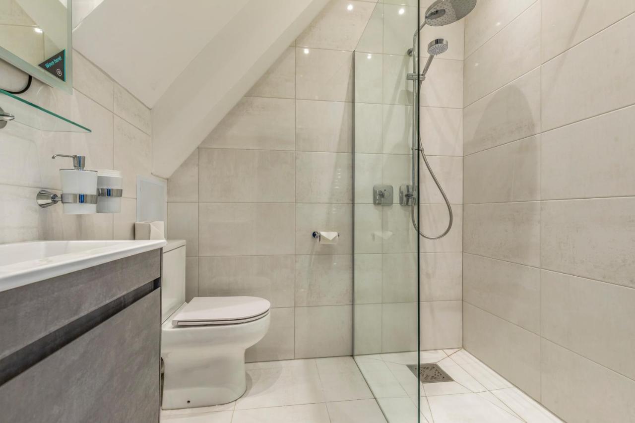 Deluxe Studios With Spa Included Πόρτσμουθ Εξωτερικό φωτογραφία