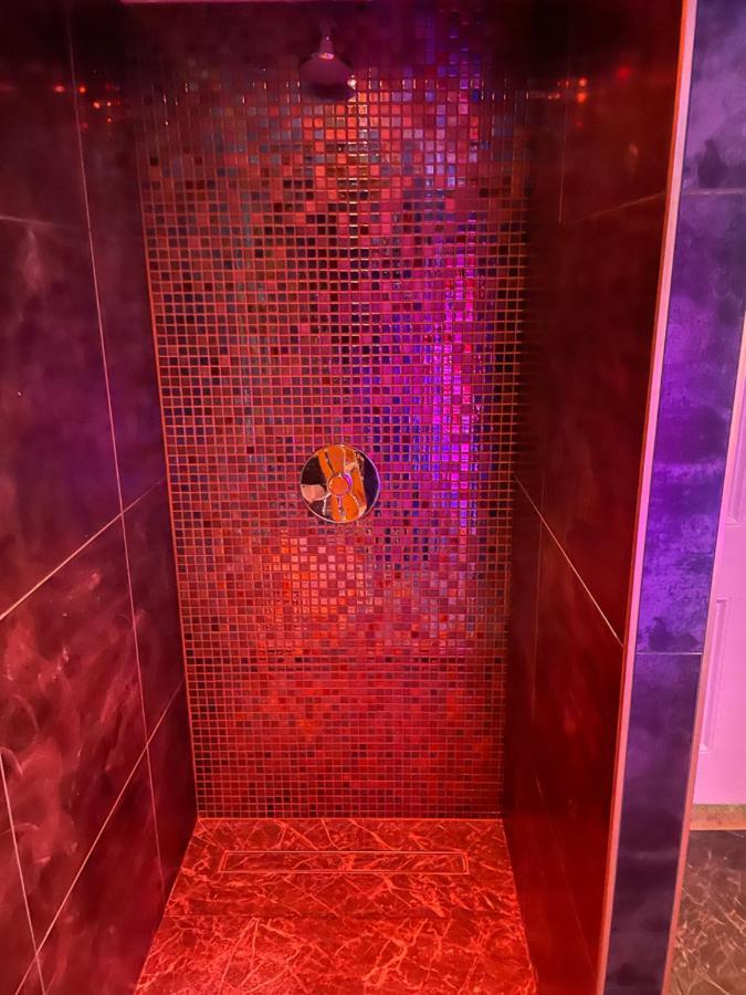 Deluxe Studios With Spa Included Πόρτσμουθ Εξωτερικό φωτογραφία